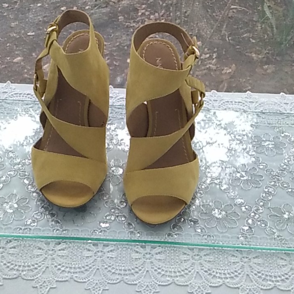 Woman shoe
